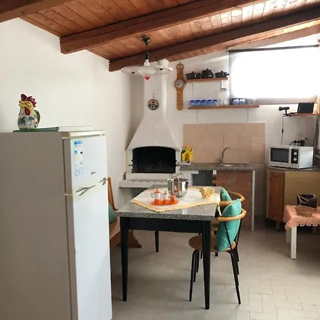 Giglio Apartment *